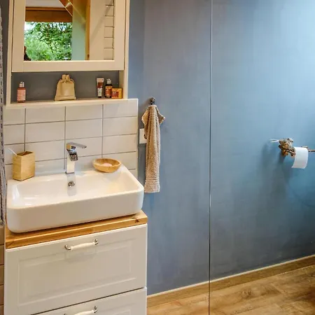 Dom wakacyjny Lovely In With Wifi Kerschenbach